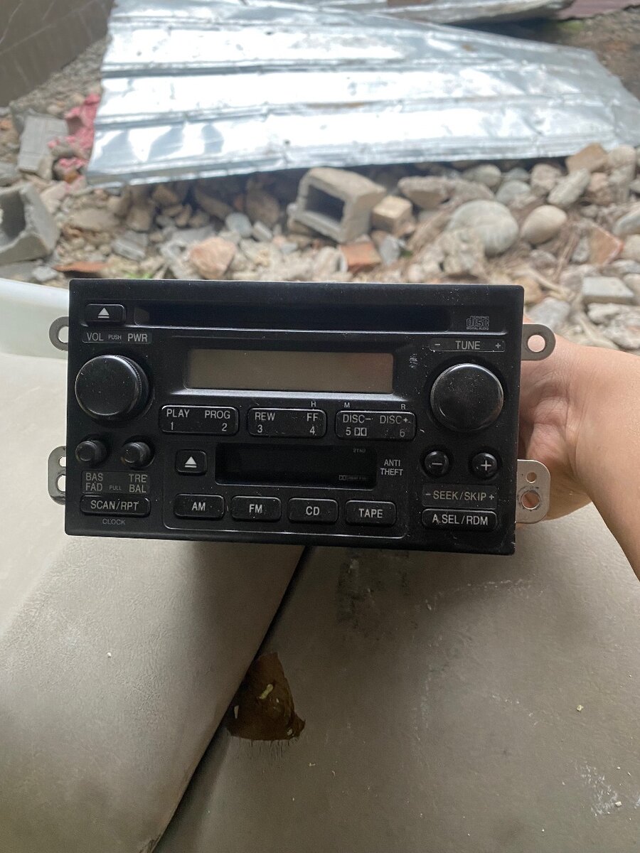 Магнитофон СРВ