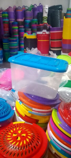 Boîte de rangement plastique