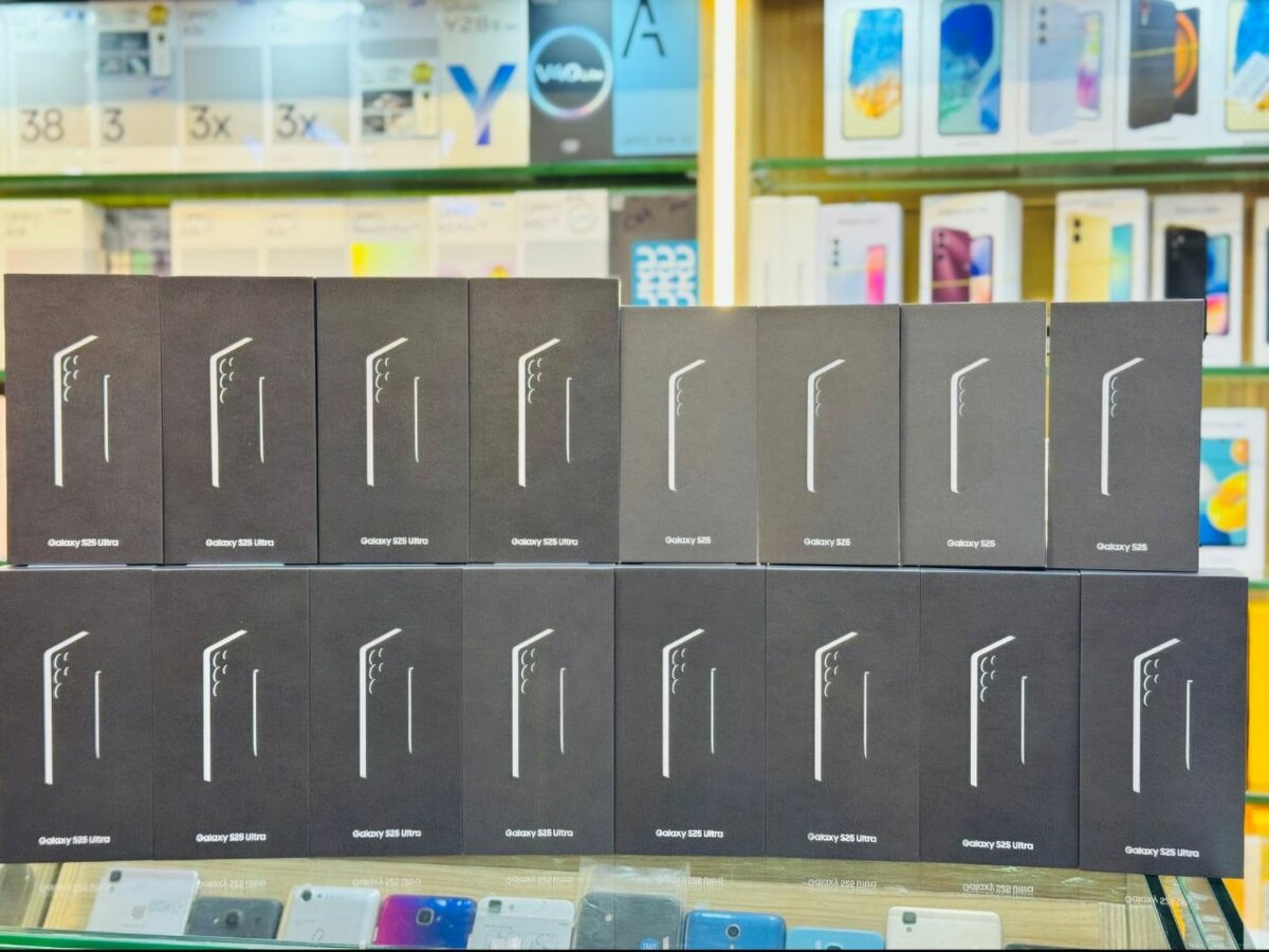 Samsung Galaxy S25 ULTRA DE 256GO NEUF SCELLÉ