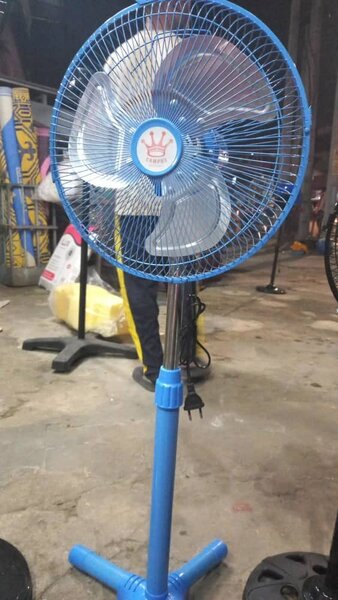 Petit ventilateur réglable