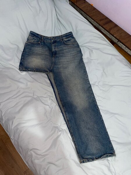 Юбка из джинс с разрезом