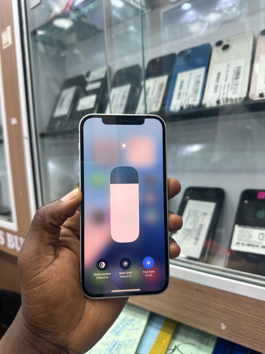 iPhone 12 blanc reconditionné