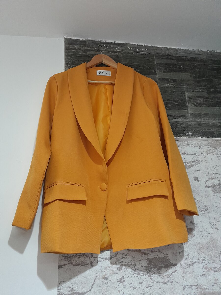 Cute Ladies Blazer
