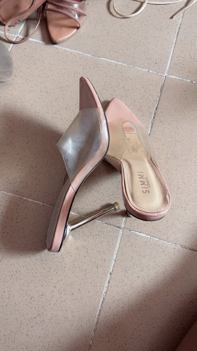 Mules à talons transparents