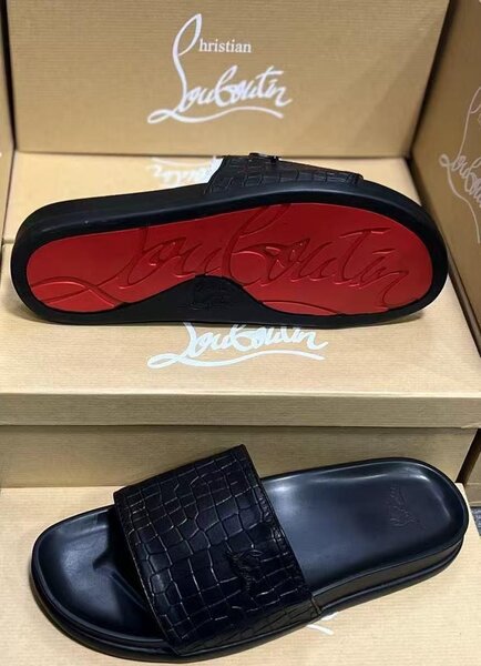 Sandales Cloutées Élégantes