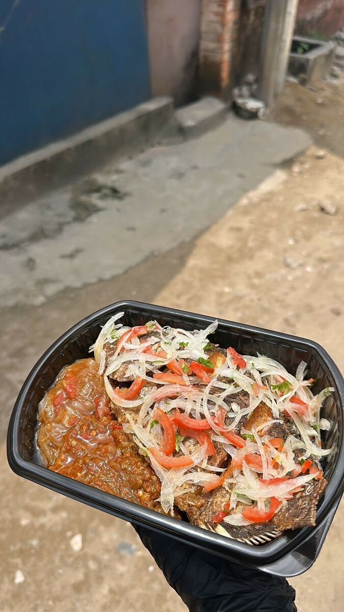 Poisson carpe grillé attiéké