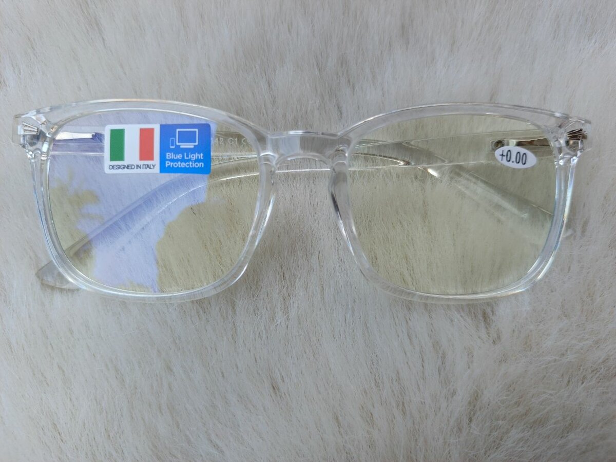 Saftey Glasses with blue light