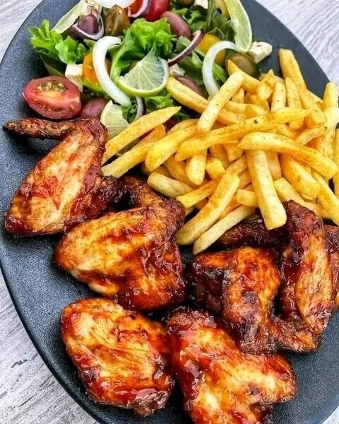 Délicieux Poulet Grillé et Frites