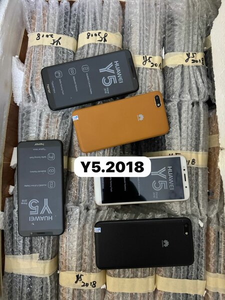 Huawei Y5P 2020 quasi neuf ROM 64GB RAM 4GB