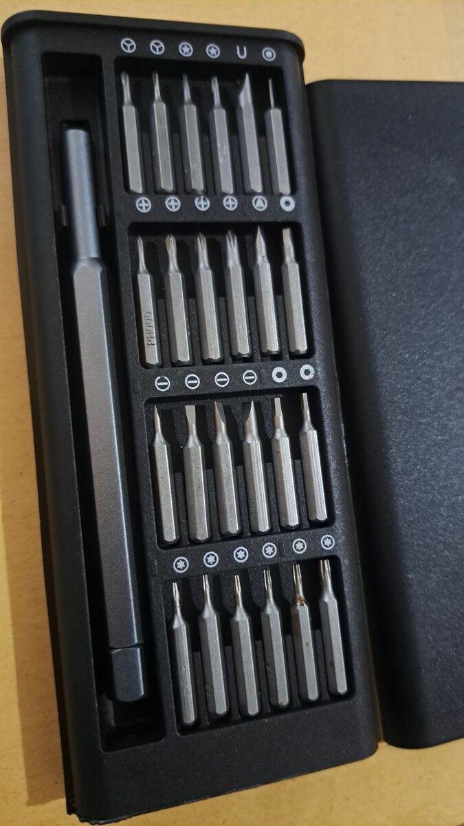 24 in 1 Screwdeiver set