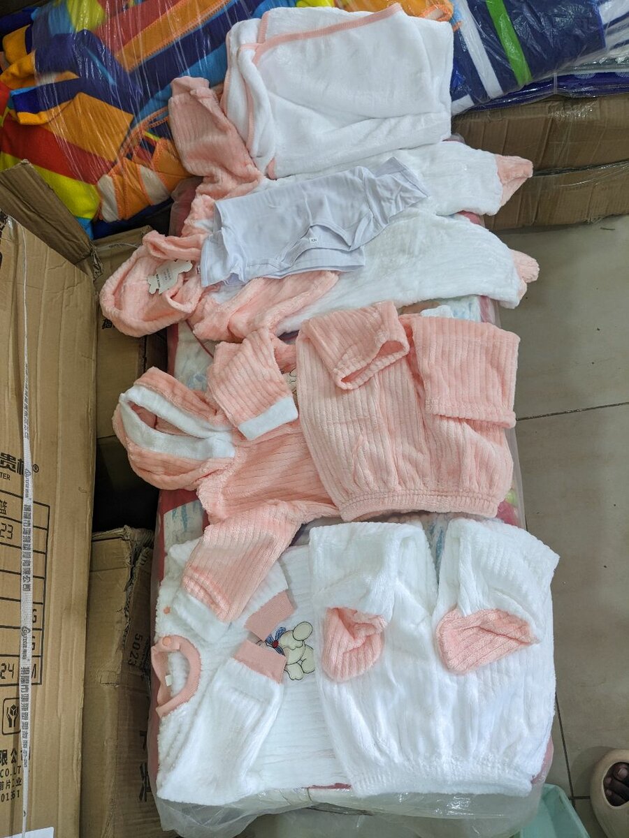 Baby suits 7pcs in Pink