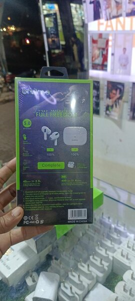 Oraima Air Bunds Pro