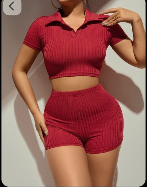 Ensemble court côtelé rouge