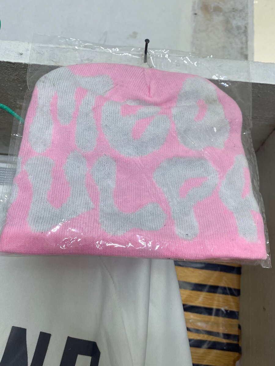 Bonnet rose en tricot