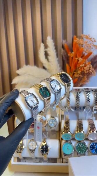 Montres élégantes pour femmes