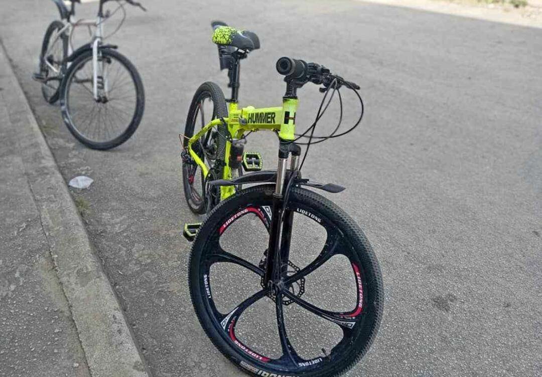 Vélo pliant robuste rétroéclairé