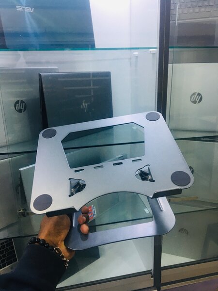 Laptop stands
