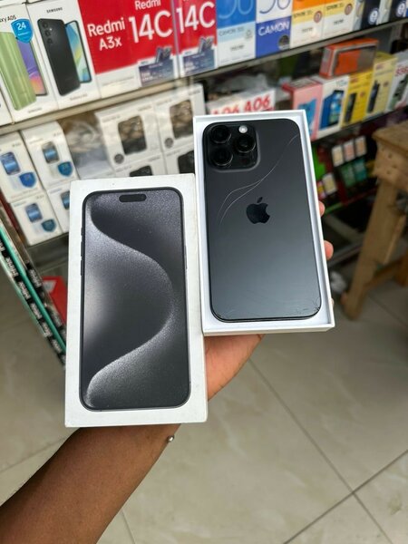 15pro max  et une ps4