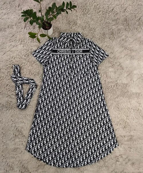 Robe élégante imprimée ceinturée