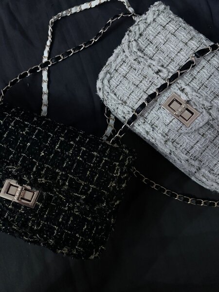 Новые твидовые сумки в белом и черном цвете