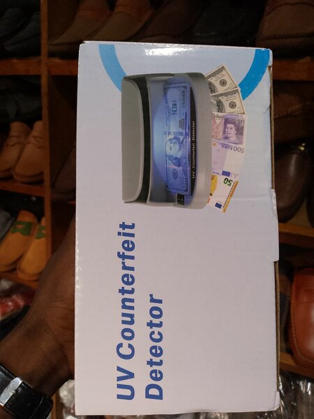 Détecteur de Faux UV Efficace