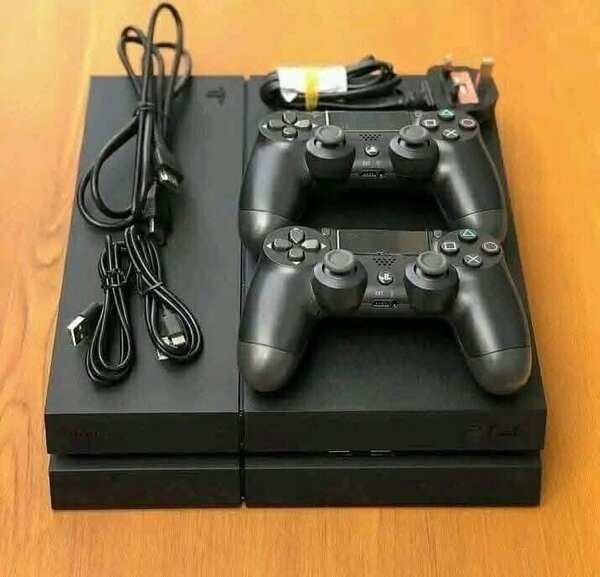 Plays station 500gb