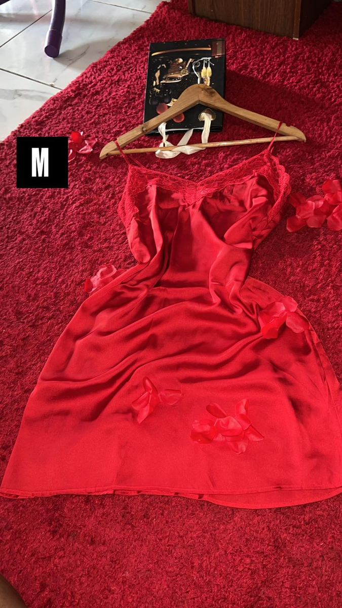 chemises de nuit en assortiment