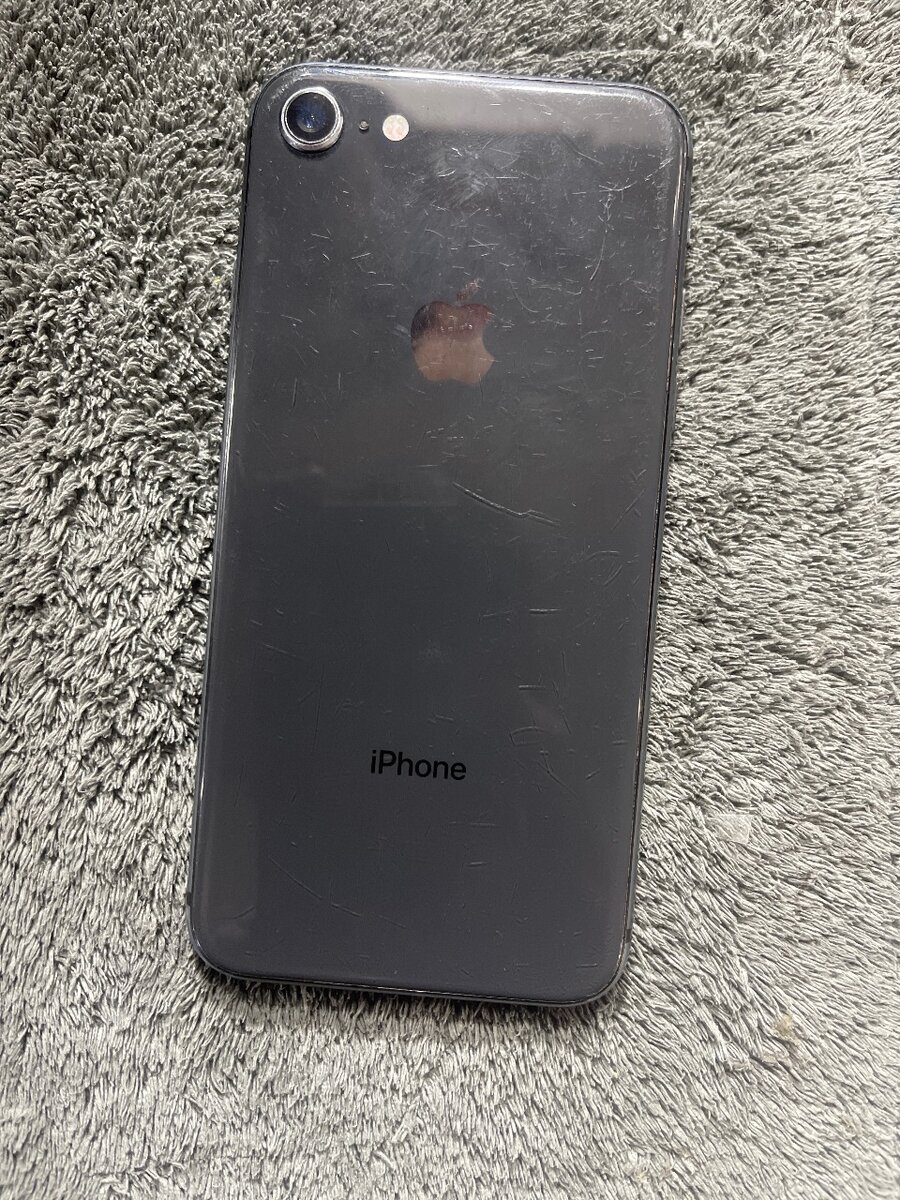 iPhone 8