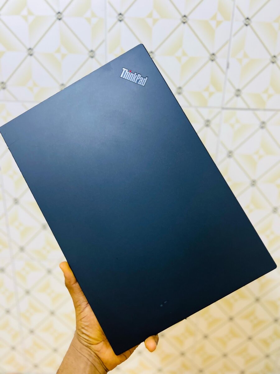 *LENOVO THINKPAD T590*