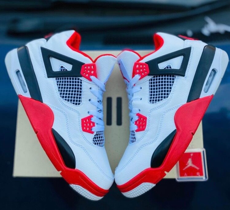 First class jordans 4