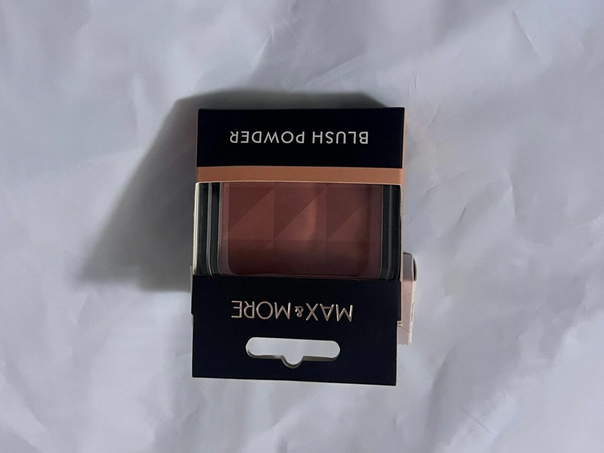 Max & More Poudre Blush