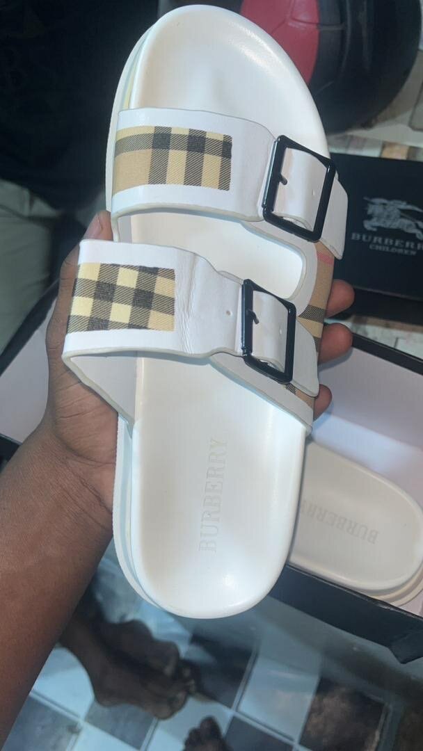 Sandales décontractées blanches