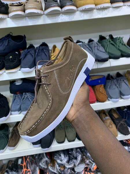 chaussures marron