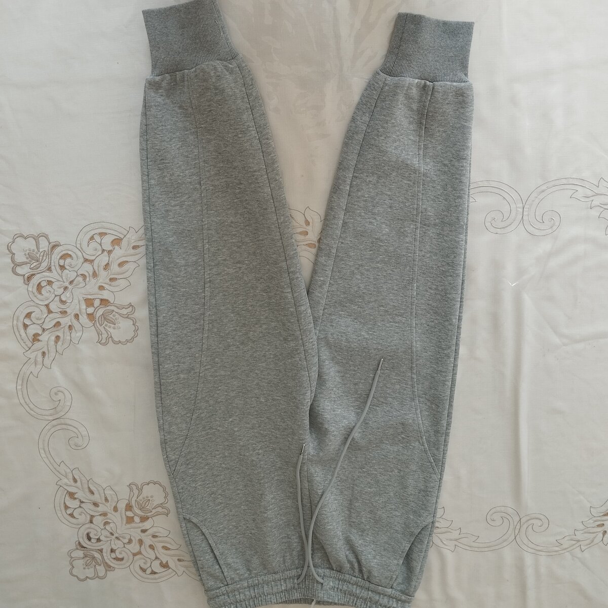 Новые спортивные штаны