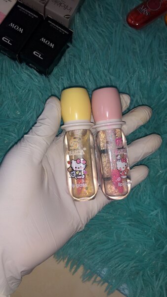 Brillant à lèvres mignon Hello Kitty