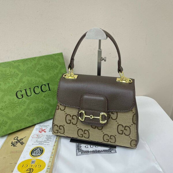 Sac à main en cuir élégant