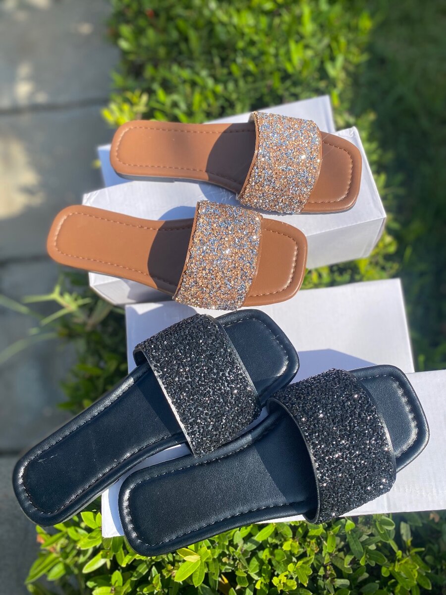 Ladies Easy wear slides