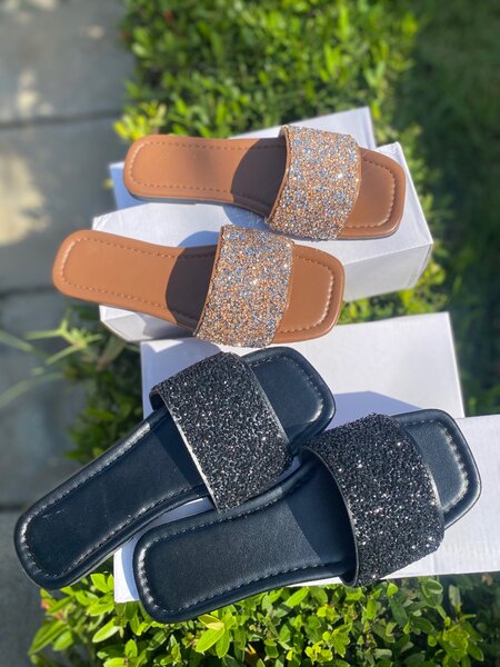 Ladies Easy wear slides