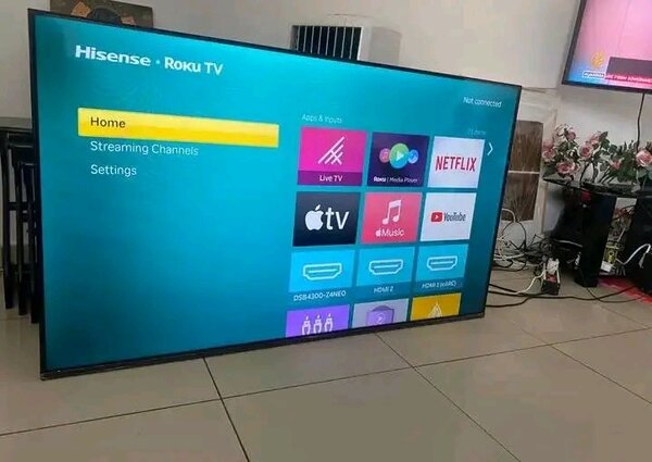 Téléviseur Smart TV UHD 4K 58"