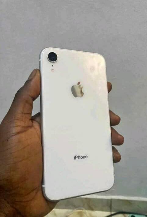 iPhone XR Blanc Débloqué