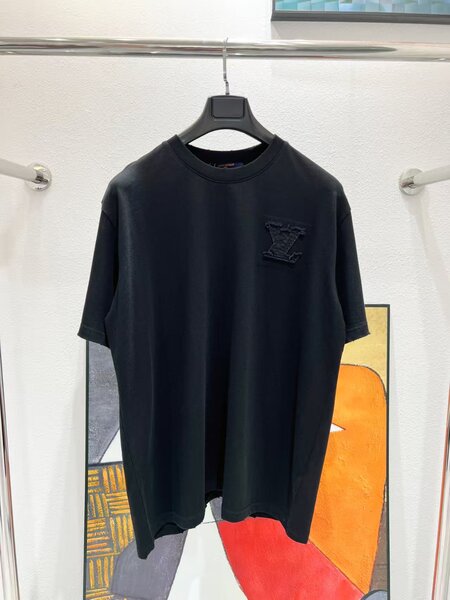 T-shirt noir en coton