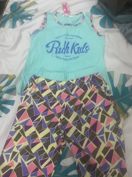 Ensemble T-shirt et Legging Coloré Enfants