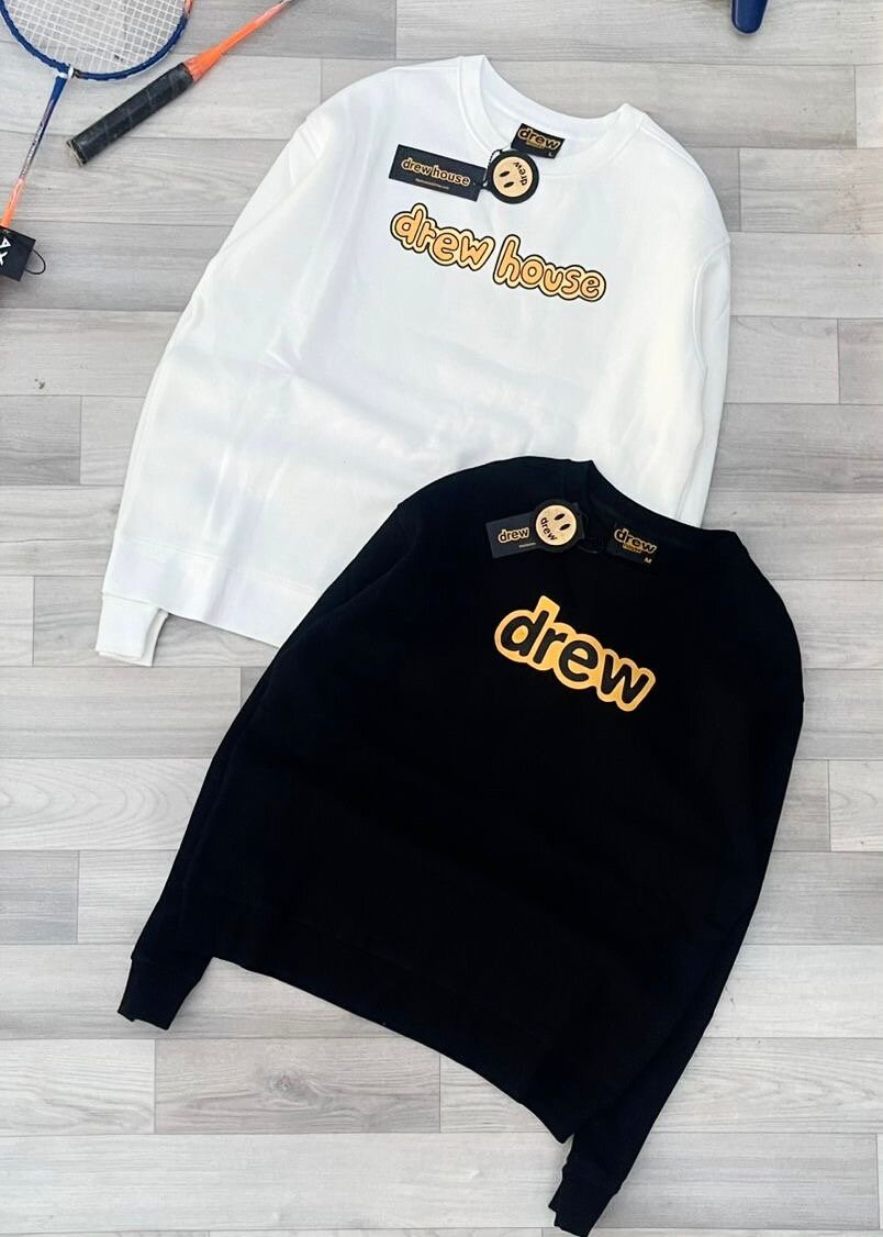 Sweat-shirts Essentials et Drew