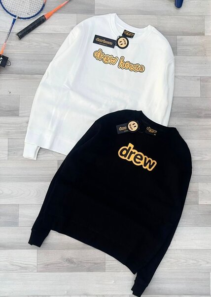 Sweat-shirts Essentials et Drew