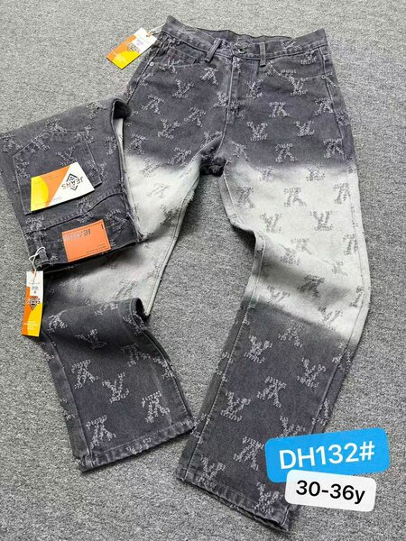 Jean délavé motif tendance