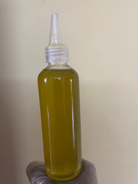 Huile capillaire nourrissante