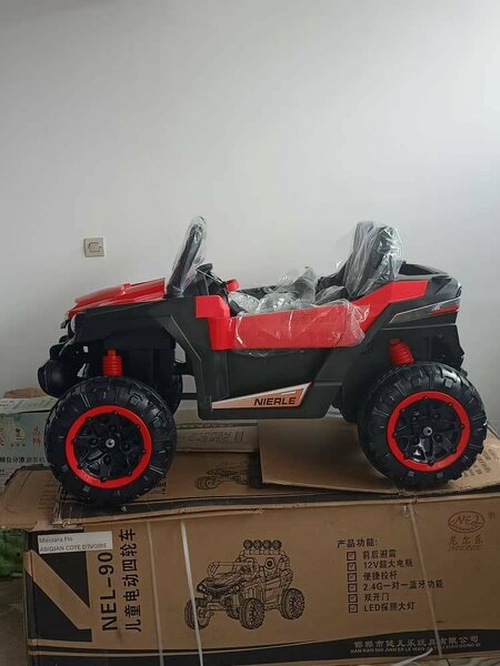 Véhicule électrique pour enfants