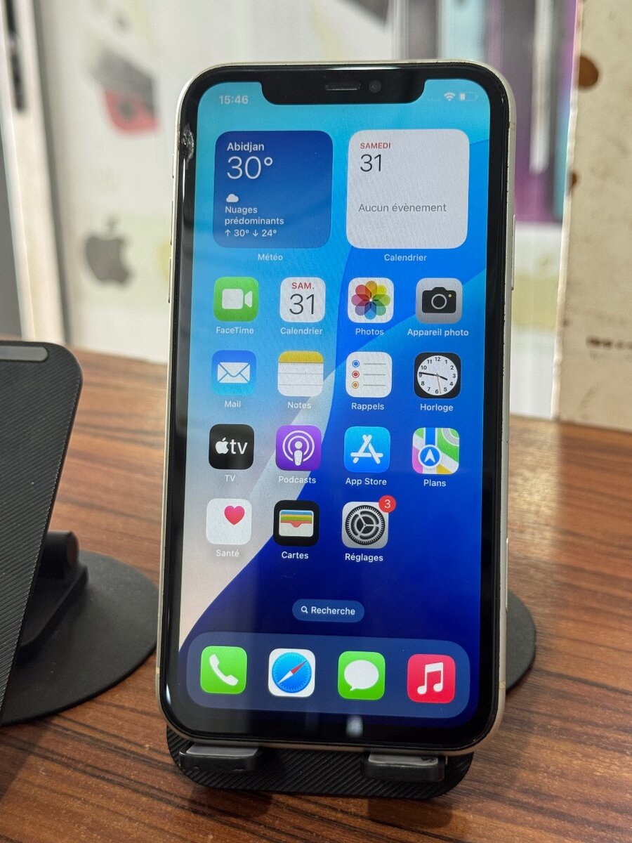 iPhone 11 64gb ( propre