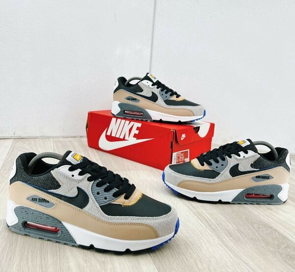 NIKE AIRMAX
