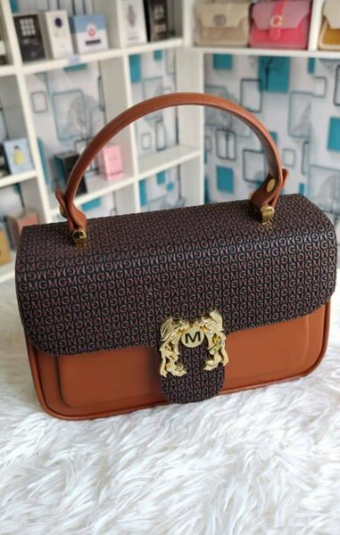 Sac à main chic en cuir